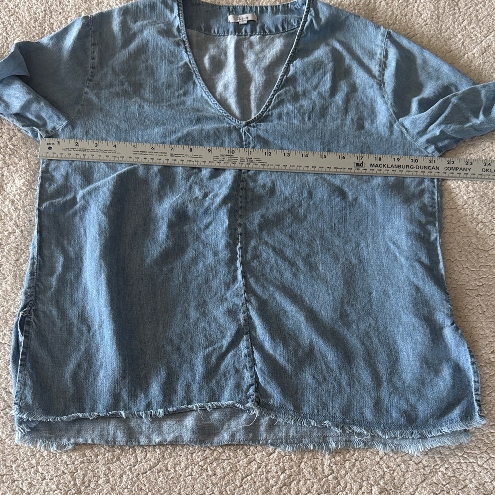 Rails Zimi Light Blue V-Neck Top Vintage Wash Medium - Picture 5 of 7